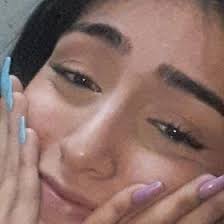 Luna Robinson (lunarobinson7)