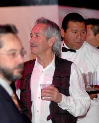 El actor josé ángel garcía murió a los 62 años tras ser hospitalizado en la ciudad de méxico por padecer fibrosis pulmonar. El Padre De Gael Garcia Bernal Y Su Esposa Pierden Al Bebe Que Estaban Esperando Famosos Univision