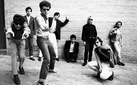 Banda titãs defende a manutenção da democracia. Titas E Uma Banda De Rock Point Anos 80 Lanches Facebook