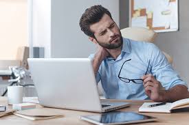 Fit Im Homeoffice 6 Ubungen Gegen Verspannungen Und Nackenschmerzen Phoenix Contact