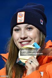 6,634 Schulting Suzanne Stock Photos, High-Res Pictures, and Images