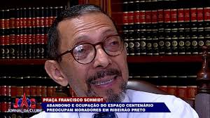 Situação da Praça Francisco Schmidt preocupa moradores +LINK