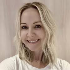 Well that's a wrap! What day it was, the final beauty touches to my loyal  and lovely clients. A sad moment to definitely embrace, it's hard to be  told to close your