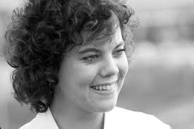 I am still being recognized as joanie and probably will as long as happy days is playing on tv and remembered by happy days fans. Erin Moran Obituary The Child Star Best Known For Playing Vivacious Teenager Joanie Cunningham In Happy Days The Independent The Independent