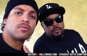 Straight Outta Compton N W A Movie Vs True Story Of N W A Eazy E Nwa Movie Straight Outta Compton Movie Straight Outta Compton