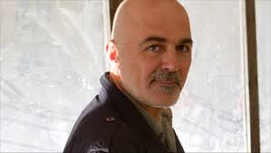 Ο νέος καλλιτεχνικός διευθυντής μπορεί να αναλάβει. Sta8hs Liba8inos Opoy De Boh8aei H Politikh Prepei Na Boh8aei H Poihsh Clickatlife