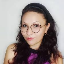 Aurora Burgos's Instagram, Twitter & Facebook