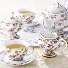 Service A The En Porcelaine De Limoges Madame De Pompadour Service A The En Porcelaine Service De Table Porcelaine Porcelaine De Limoges