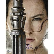Daisy Ridley "REY" Signed Star Wars 8x10 Photo Beckett BAS Witnessed