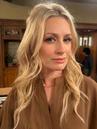 Beth Behrs (@bethbehrs) • Instagram photos and videos