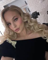 Instagram video by 𝓟𝓸𝓵𝓲𝓷𝓪 𝓢𝓪𝓿𝓬𝓱𝓾𝓴 • Feb 18, 2025 at 8:38 AM