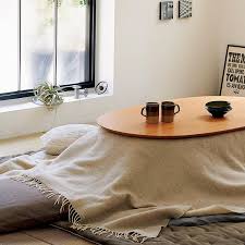 muji無印良品さんはinstagramを利用しています 気がつくと一日中コタツから出ていない そんな毎日をお過ごしではないでしょうか kotatsu is a traditional heater in japan which is a table wi 無印 こたつ こたつ インテリア 無印良品 こたつ