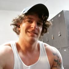 Kyle Lixie (@cometkazii) • Instagram photos and videos