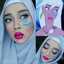 تستخدم فنانة المكياج حجابها ومكياجها للتحول إلى شخصيات ديزني😍😍