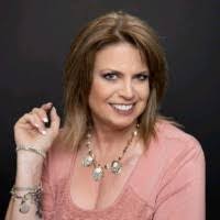 Katie Rubright's Instagram, Twitter & Facebook