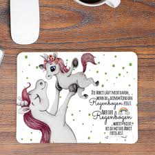 Gepaart mit einer schönen zeichnung und einem schönen spruch erobern die kleinen, süßen wesen die menschheit. Mousepad Mouse Pad Mauspad Einhorn Mit Kind Spruch Regenbogen Zeigen Mausunterlage Bedruckt Mouse Pads Mp92 Wandtattoos Elfentur Tassen