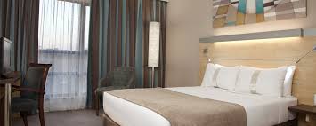 Cape town centre can be reached within 10 minutes' walk. Holiday Inn Express Hotels South Africa Holiday Inn Express Hotel Cape Town City Centre Location
