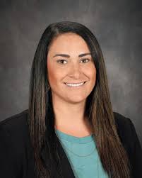 Danae Bennett's Instagram, Twitter & Facebook