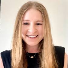 Carolyn Roesler's Instagram, Twitter & Facebook