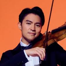 Julio Elizalde (@Juliothepianist)