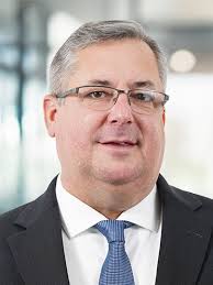 Chris Hetman's Instagram, Twitter & Facebook