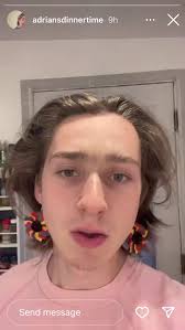 Como E Namorar Adrian Greensmith