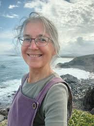 Can I maintain a fruitarian diet with organic fruit?