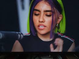 🕺💃Hacemos los mejores cumpleaños a poco no? 🎂 🎉 💥 ya vieron el video  donde celebramos a Karen en este lago de la montaña congelada?? Cual fue su  parte favorita??