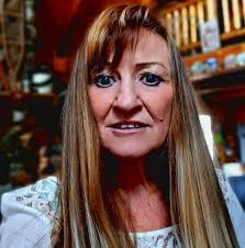 Who in Pocatello is recommended for auto painting?