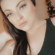 𝐀𝐬𝐡𝐥𝐞𝐲 𝐅𝐫𝐚𝐧𝐤 (@ashleyfayefrank) • Threads, Say more