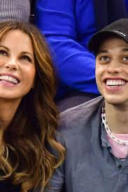 Aug 02, 2021 · der hund ist der beste freund des menschen. Kate Beckinsale Starportrat News Bilder Gala De
