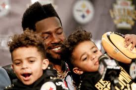 From wikipedia, the free encyclopedia. Football Footnotes Antonio Brown S Sons Becoming Internet Sensations Triblive Com
