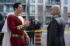 The actor absolutely got into superhero shape to play the part, but even heroes need some extra padding from. Bild Zu Zachary Levi Shazam Bild Mark Strong Zachary Levi Filmstarts De