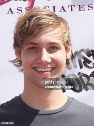 100 fotos e imágenes de alta resolución de Caleb Phillips