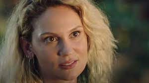 'farah' ismini ailesinin çok sevdiği i̇ran şahı muhammed rıza şah pehlevi'nin son eşi prenses farah diba'dan aldı. Farah Zeynep Abdullah In Hayranlari Sinir Tanimiyor Nasil Asik Olmadin