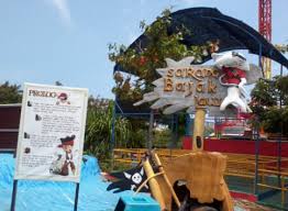 Wilayah kabupaten gresik juga mencakup pulau bawean, yang berada 150 km lepas laut jawa. Wahana Dan Lokasi Wisata Bajak Laut Gresik Destinasi Wisata Keluarga Yang Menyenangkan Daka Tour