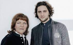 Véronique rabiot est l'agent du joueur du psg. Rabiot S Mum Is An Absurd Character