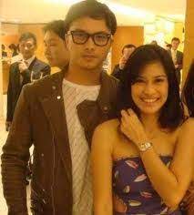 Nah bagi yang kamu kangen dengan dian sastro dan nicholas saputra, jangan khawatir. 23 Dian Sastro Ideas Batik Kebaya Strapless Dress Formal Indonesian Kebaya