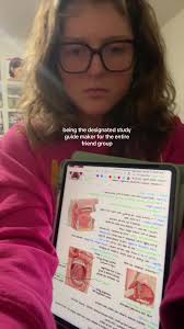 autumn (@autumn.hurst)