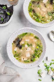 Vegan Miso Soup 5 Ingredients 15 Minutes Recipe With Images Hearty Soup Recipes Miso Soup Vegan Miso Soup