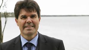 Wyong mayor Doug Eaton's wife organised lunch for $150 a head