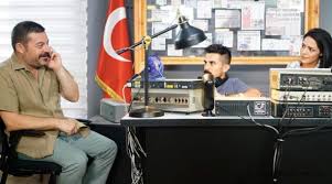 Sevket çoruh, ilker ayrik, murat akkoyunlu vb. Cakallarla Dans 5 In Yonetmeni Murat Seker Ilk Kez Oyuncu Olarak Kamera Karsisina Gecti Istanbul Flas