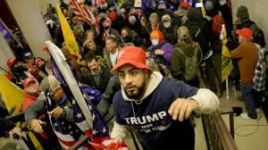 Varios congresistas demócratas piden también que se invoque la enmienda 25 de la constitución para retirar a trump los poderes presidenciales por incapacidad. Gcujsqrencs2jm