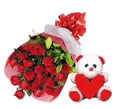 Our huge selection of personalized gifts are ideal for any couple celebrating their relationship this year. Valentine S Day Gifts Online Send Romantic Valentine S Day Gifts To India Sent Valentine Valentines Flowers Valentine Day Gifts
