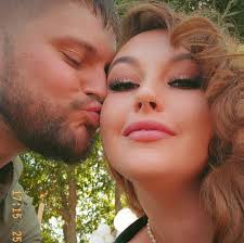 Anyone know if anyone that keeps a crow/jackdaw as a pet? It's far too  friendly to be wild. Won't leave garden and has been in and out of the house