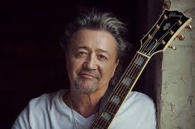 Happy Birthday! 🎉 May this year bring you many blessings and joyous  moments. Enjoy that slice of cake and celebrate!🥳 📸 @hannahobremskeyphoto