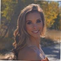 Jenny Devries's Instagram, Twitter & Facebook