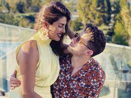 Nick jonas and priyanka chopra attend the rei kawakubo/comme des garcons: Priyanka Chopra Jonas Talks About The Age Gap Between Her And Nick Jonas Filmfare Com