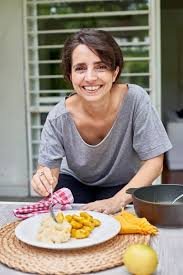 Latas y pastillas de caldo se combinan con grandes ideas y decoraciones ingeniosas dando. Paulina Cocina