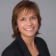 Heidi Perkins's Instagram, Twitter & Facebook